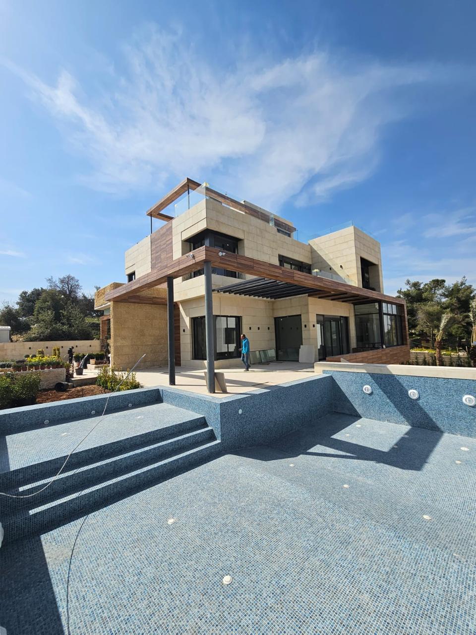 Private Villa Construction & Finishing